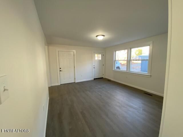 2520 Larkwood Lane, Knoxville, TN 37921