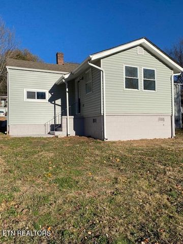 2520 Larkwood Lane, Knoxville, TN 37921