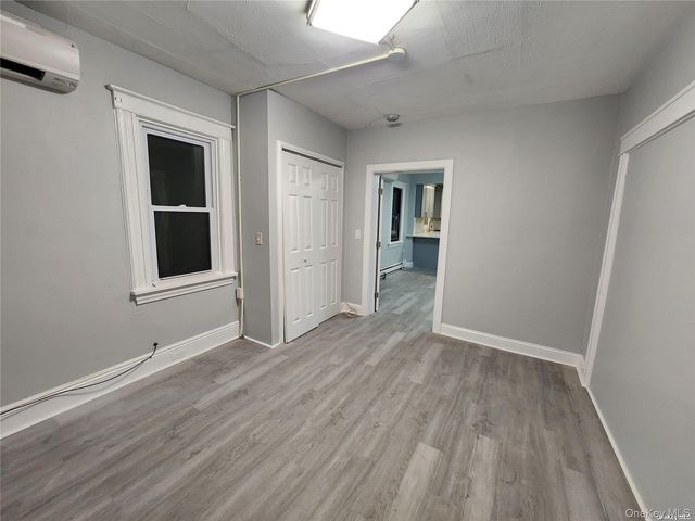 159 Cleveland Avenue A, Mineola, NY 11501