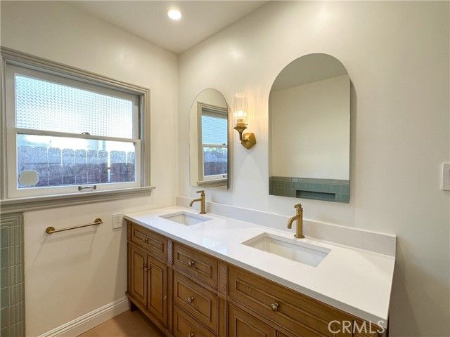 2315 N Flower, Santa Ana, CA 92706