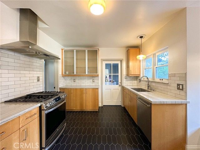 2315 N Flower, Santa Ana, CA 92706