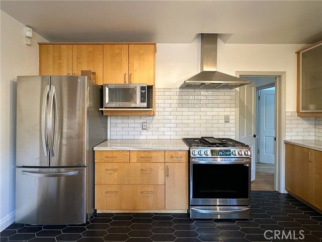 2315 N Flower, Santa Ana, CA 92706