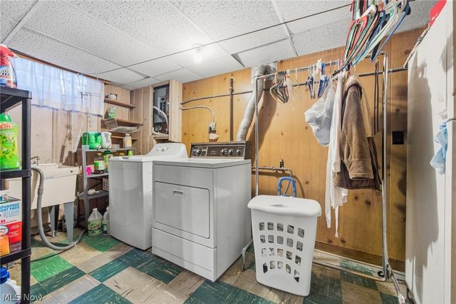 8608 Morton Avenue, Brooklyn, OH 44144