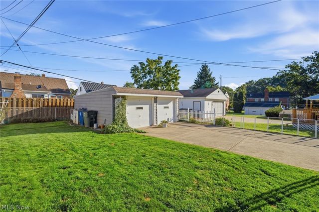 8608 Morton Avenue, Brooklyn, OH 44144