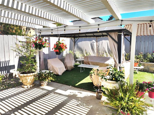 15608 Burt Court, Canyon Country, CA 91387