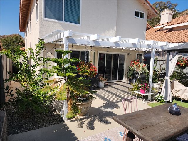 15608 Burt Court, Canyon Country, CA 91387
