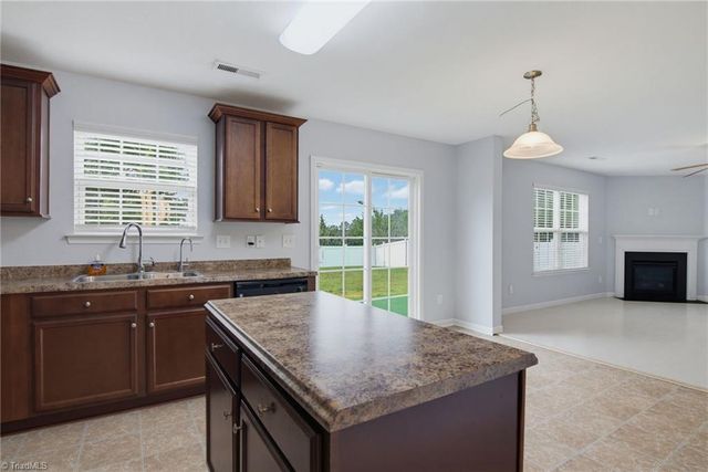 1804 Pine Cove Court, Winston-salem, NC 27127