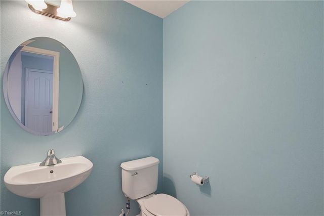 1804 Pine Cove Court, Winston-salem, NC 27127
