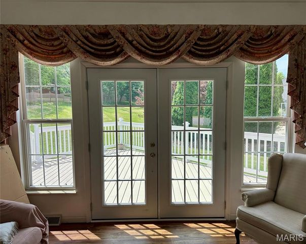 2 Pebble Hill Drive, Belleville, IL 62223