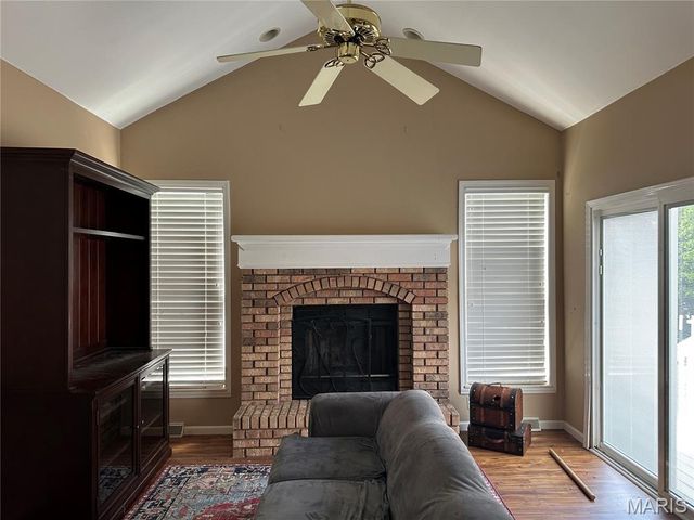 2 Pebble Hill Drive, Belleville, IL 62223
