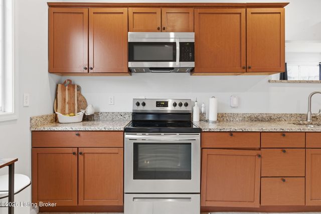 3420 Vetter Ave, Louisville, KY 40215