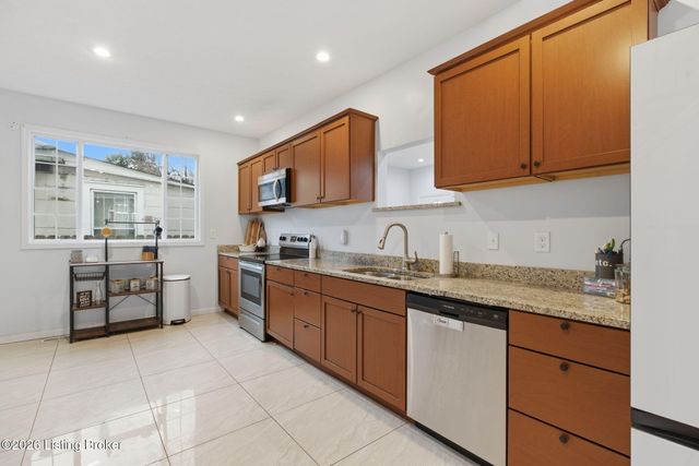 3420 Vetter Ave, Louisville, KY 40215