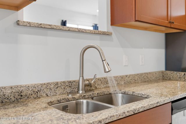 3420 Vetter Ave, Louisville, KY 40215