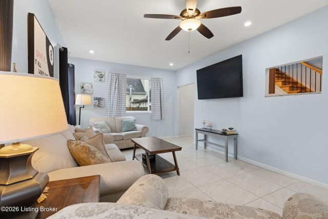 3420 Vetter Ave, Louisville, KY 40215