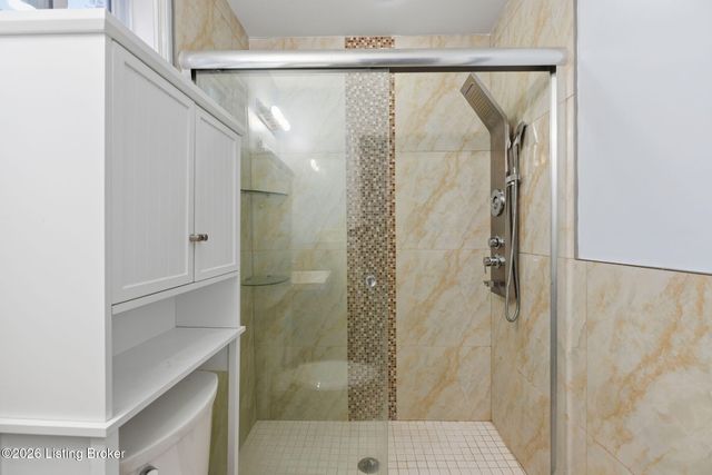 3420 Vetter Ave, Louisville, KY 40215