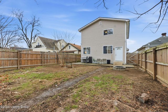 3420 Vetter Ave, Louisville, KY 40215