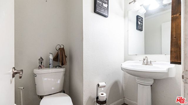 11504 Bell Tower Drive, Fontana, CA 92337