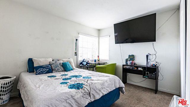 11504 Bell Tower Drive, Fontana, CA 92337