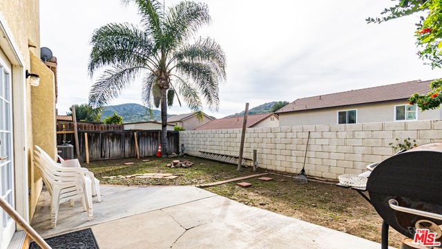 11504 Bell Tower Drive, Fontana, CA 92337