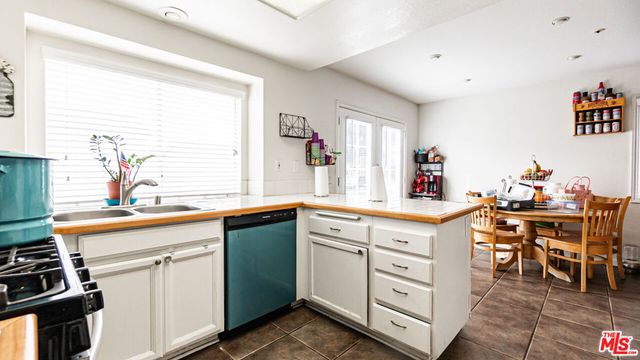 11504 Bell Tower Drive, Fontana, CA 92337