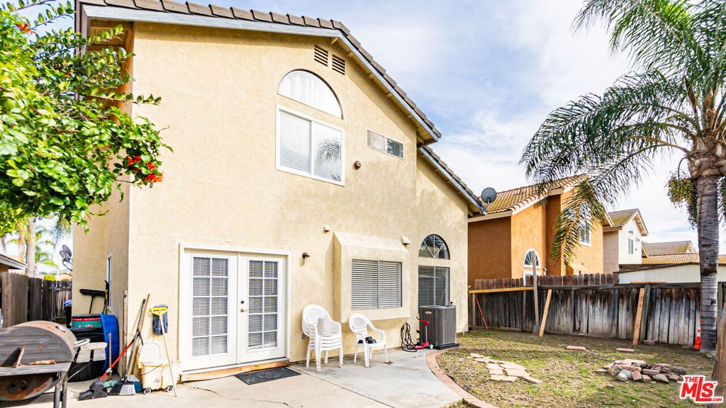 Image 27 of property listing at 11504 Bell Tower Drive, Fontana, CA 92337