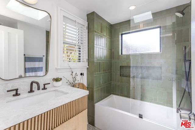 742 N June Street, Los Angeles, CA 90038