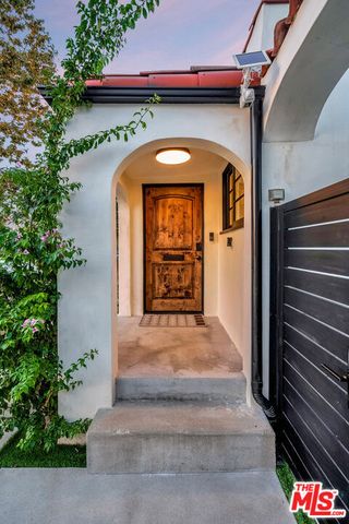 742 N June Street, Los Angeles, CA 90038