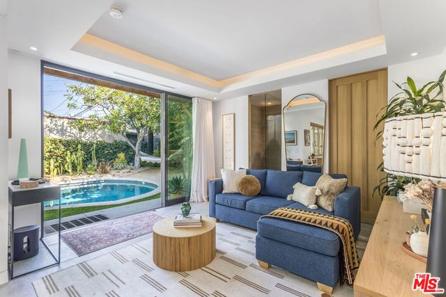 742 N June Street, Los Angeles, CA 90038