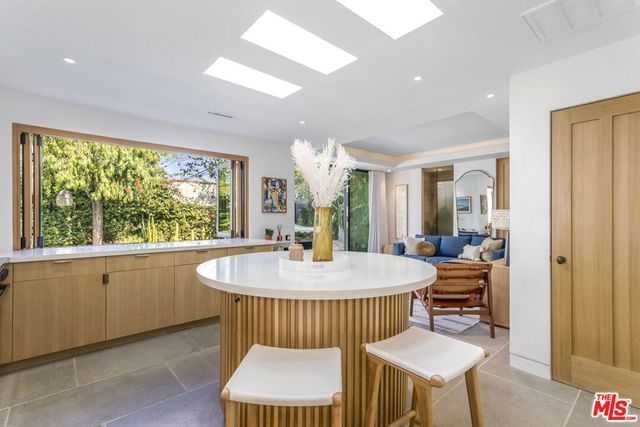 742 N June Street, Los Angeles, CA 90038