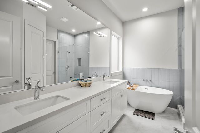 5233 Hillman Street B, Houston, TX 77023