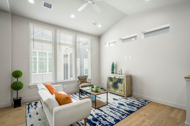 5233 Hillman Street B, Houston, TX 77023