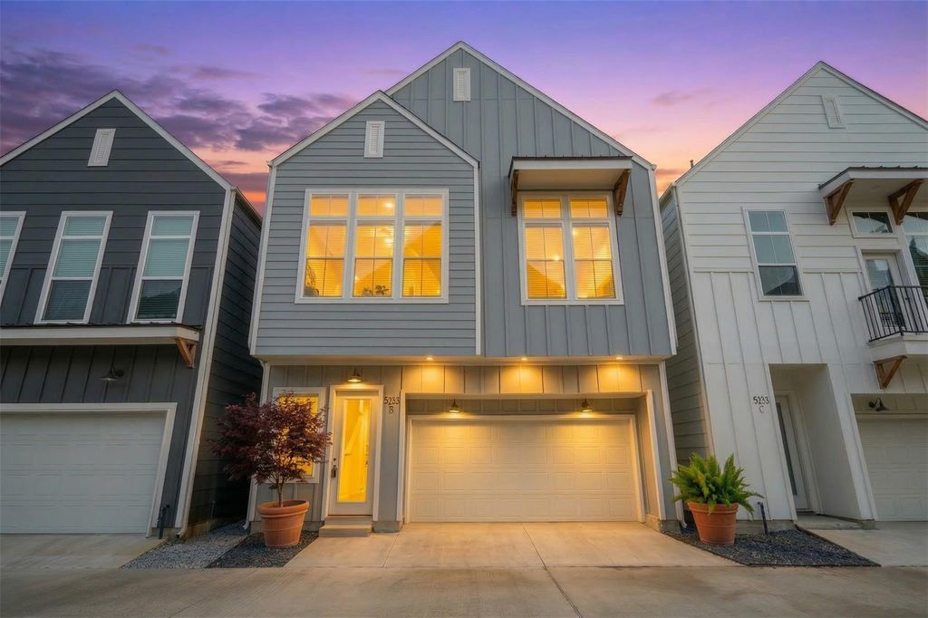 5233 Hillman Street B, Houston, TX 77023