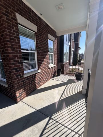 2089 Branford Pl Unit 101, Thompsons Station, TN 37179