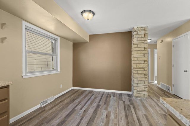 7140 N 48th STREET, Milwaukee, WI 53223