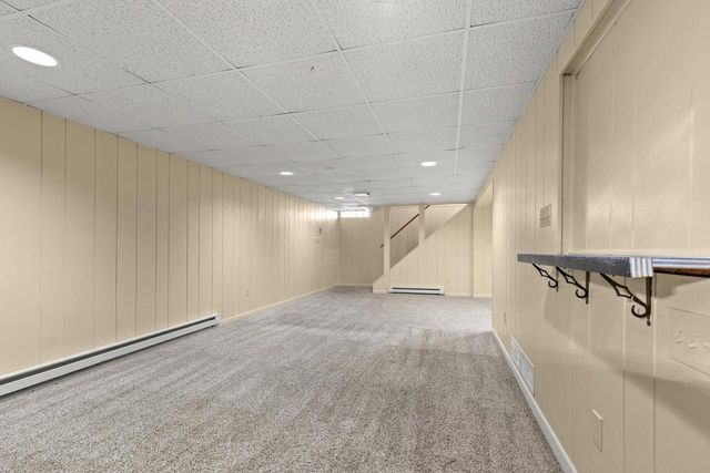 7140 N 48th STREET, Milwaukee, WI 53223