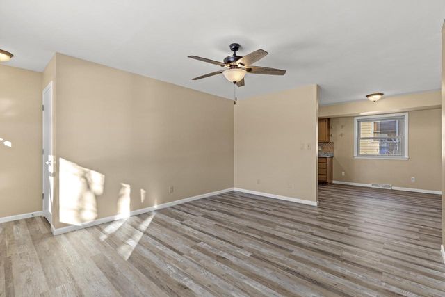 7140 N 48th STREET, Milwaukee, WI 53223