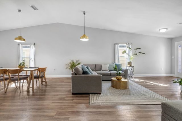 1069 Lacey Lane, Tallahassee, FL 32304