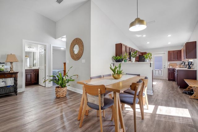 1069 Lacey Lane, Tallahassee, FL 32304