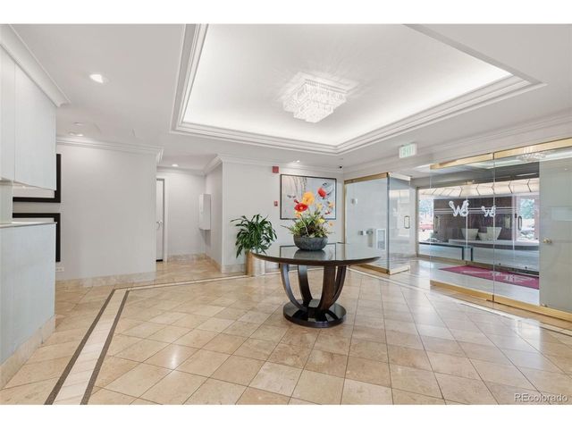 1900 E Girard Pl 806, Englewood, CO 80113