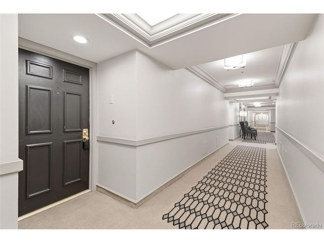 1900 E Girard Pl 806, Englewood, CO 80113