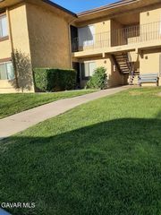 42935 W 15th St West Street 11, Lancaster, CA 93534