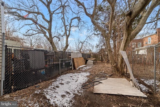 811 S WARREN ST, Trenton, NJ 08611