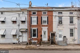 811 S WARREN ST, Trenton, NJ 08611