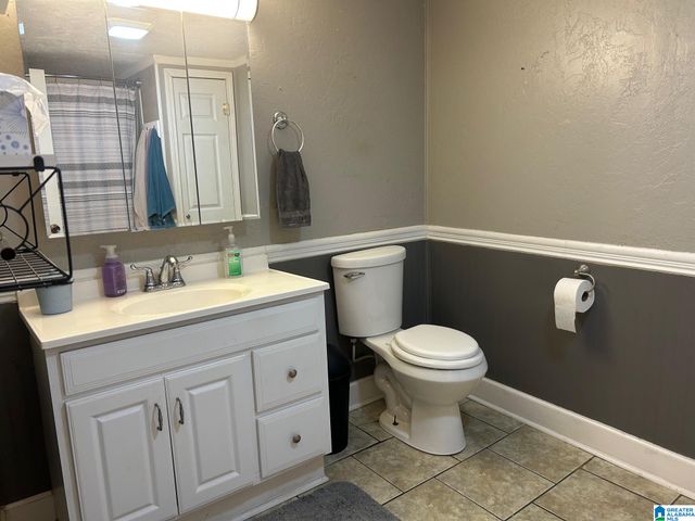 502 SAKS LANE, Weaver, AL 36277
