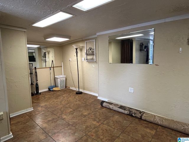 502 SAKS LANE, Weaver, AL 36277