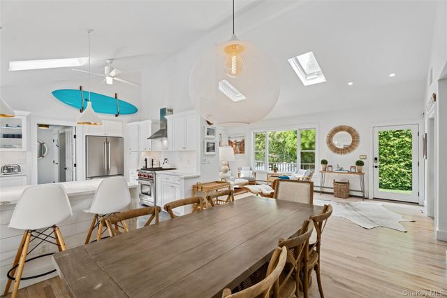 42 Oak Street, Westhampton Beach, NY 11978