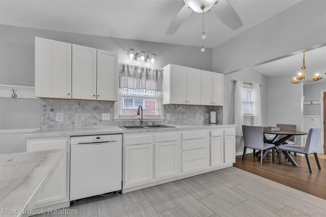 15738 Scott Street, Southgate, MI 48195