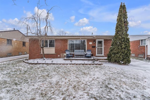 15738 Scott Street, Southgate, MI 48195