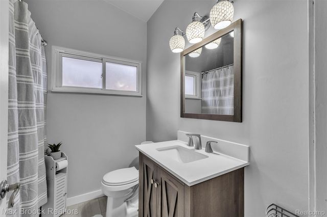 15738 Scott Street, Southgate, MI 48195