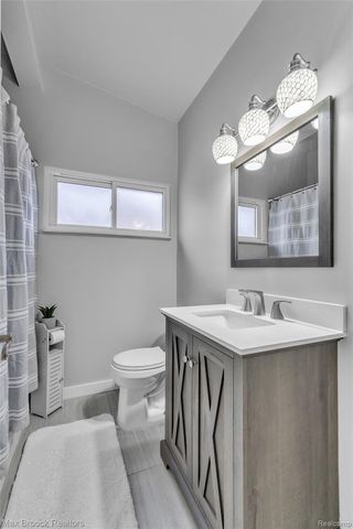 15738 Scott Street, Southgate, MI 48195